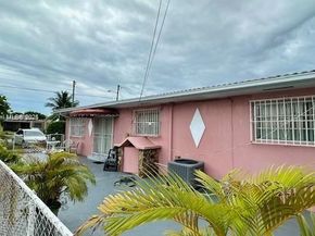 1801 NW 5th St, Miami FL 33125