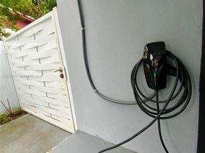 21221 NW 29th Ave, Miami Gardens FL 33056