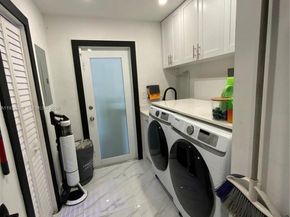 21221 NW 29th Ave, Miami Gardens FL 33056