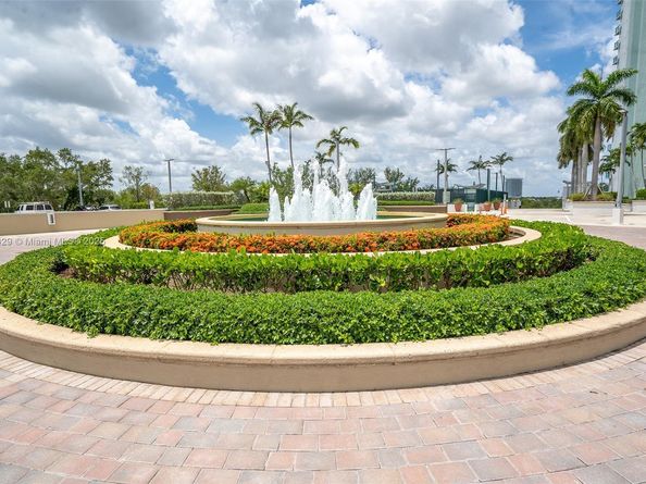 2641 N Flamingo Rd 1603N, Sunrise FL 33323