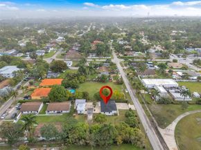 75 NW 160th St, Miami FL 33169
