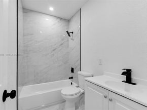 75 NW 160th St, Miami FL 33169