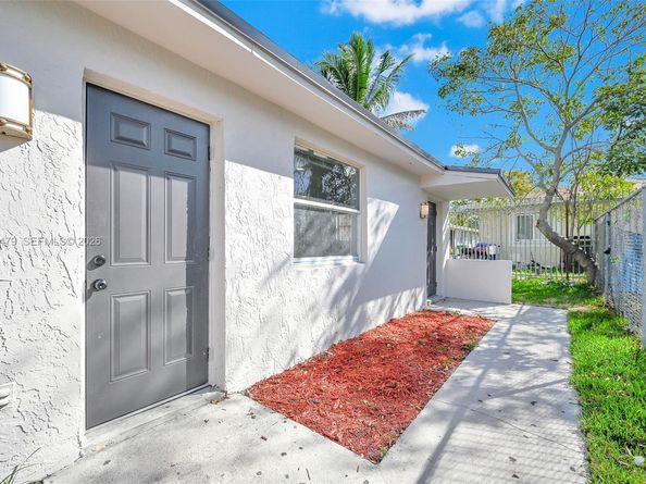7807 NW 3rd Ave, Miami FL 33150