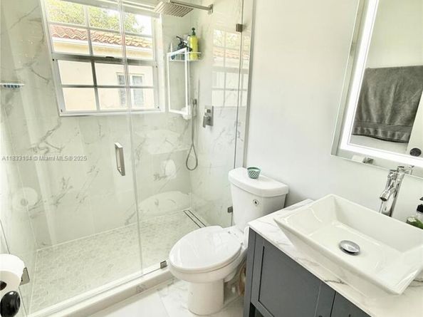 2145 SW 26th St, Miami FL 33133