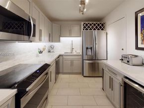 6039 Collins Ave 1223, Miami Beach FL 33140