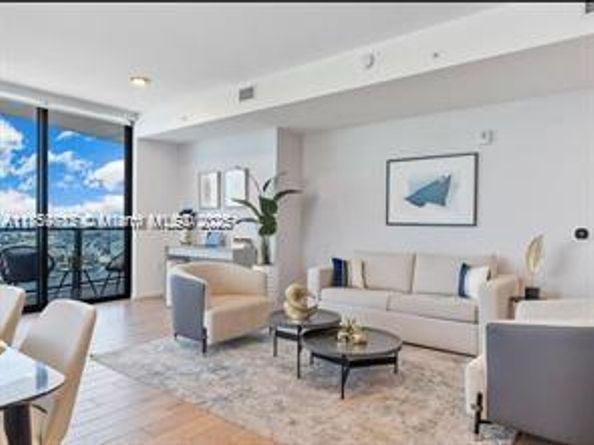 398 NE 5th St 2809, Miami FL 33132