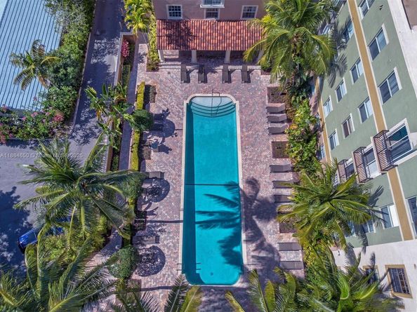 1919 Van Buren St 321A, Hollywood FL 33020