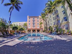 1919 Van Buren St 321A, Hollywood FL 33020