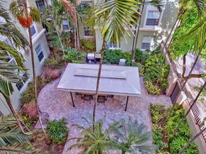 1919 Van Buren St 321A, Hollywood FL 33020