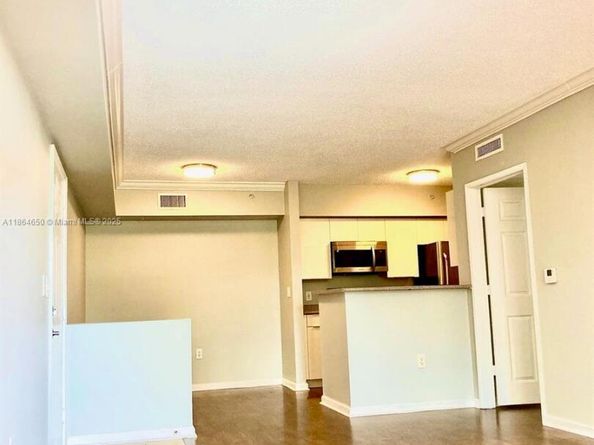 1919 Van Buren St 321A, Hollywood FL 33020