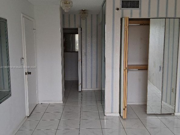 1300 Saint Charles Pl 302, Pembroke Pines FL 33026