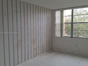 1300 Saint Charles Pl 302, Pembroke Pines FL 33026