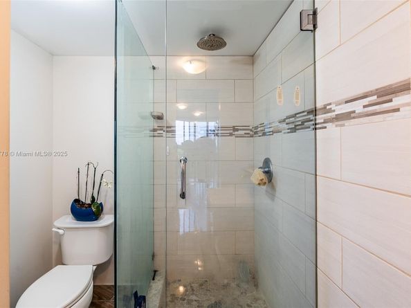 3400 Blue Lake Dr 505, Pompano Beach FL 33064