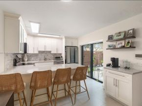 4084 Forest Hill Dr 4084, Cooper City FL 33026