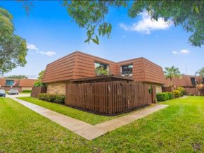 4084 Forest Hill Dr 4084, Cooper City FL 33026