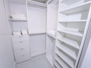 11520 SW 57th St, Miami FL 33173