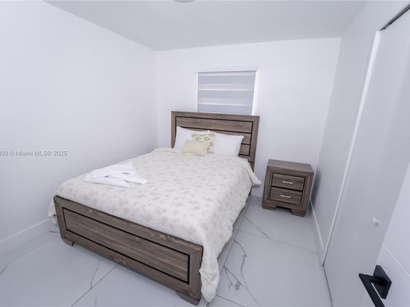 11520 SW 57th St, Miami FL 33173