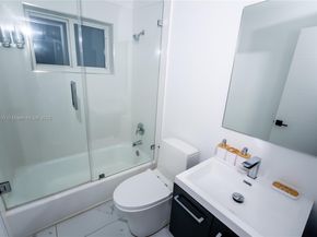 11520 SW 57th St, Miami FL 33173