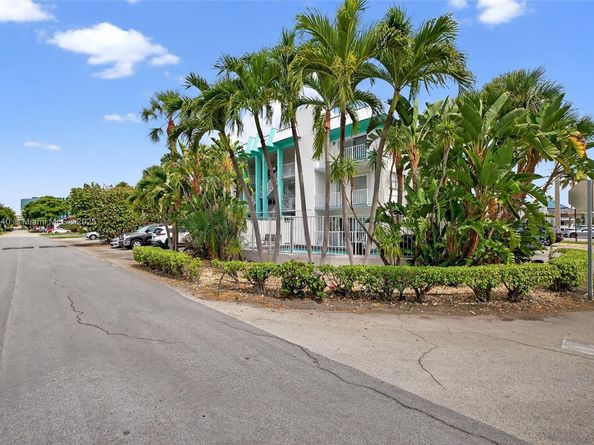 2715 NE 49th St 309, Fort Lauderdale FL 33308