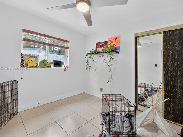 6640 Douglas, Hollywood FL 33024