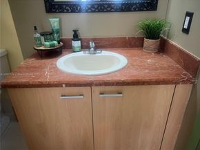 1350 NW 8th Ct D4, Miami FL 33136