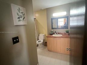 1350 NW 8th Ct D4, Miami FL 33136