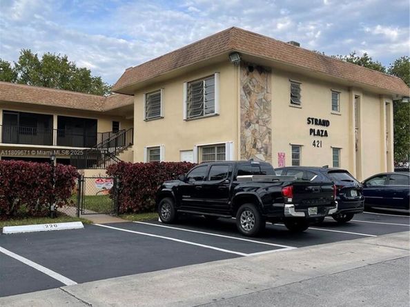 421 NE 1st St 119, Hallandale Beach FL 33009
