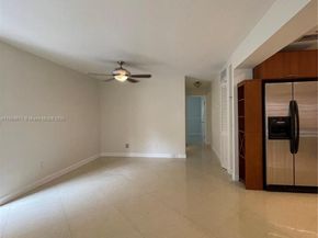 421 NE 1st St 119, Hallandale Beach FL 33009