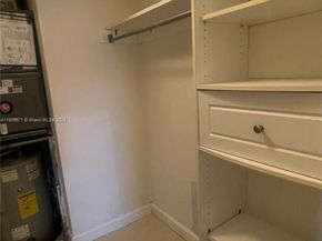 421 NE 1st St 119, Hallandale Beach FL 33009
