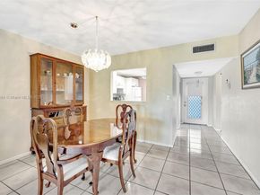 1035 Country Club Dr 206, Margate FL 33063