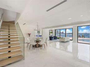 1001 N Venetian Dr, Miami FL 33139