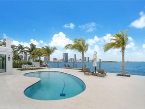 1001 N Venetian Dr, Miami FL 33139