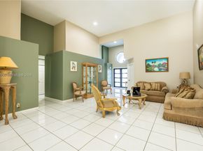 930 NW 197th Ave, Pembroke Pines FL 33029