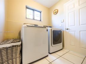 930 NW 197th Ave, Pembroke Pines FL 33029
