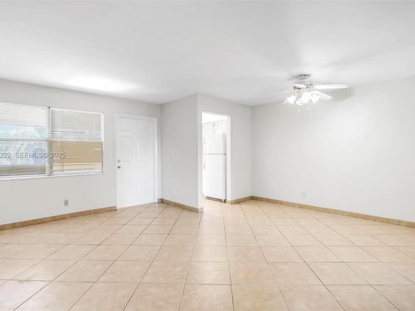 300 Layne Blvd 311, Hallandale Beach FL 33009