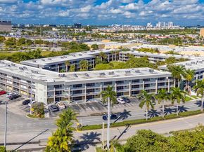 300 Layne Blvd 311, Hallandale Beach FL 33009