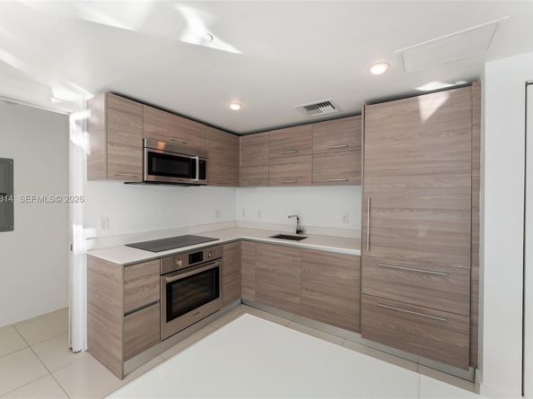 1300 S Miami Ave 2907, Miami FL 33130