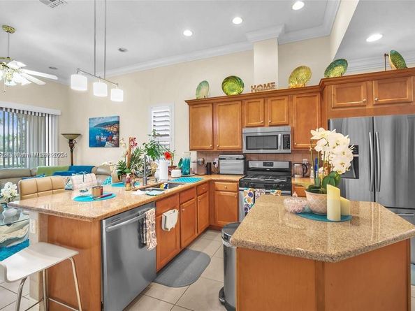 12490 NW 33rd St, Sunrise FL 33323
