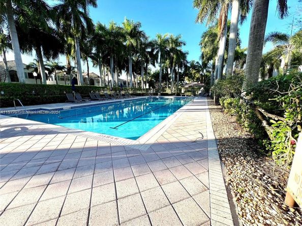 12490 NW 33rd St, Sunrise FL 33323