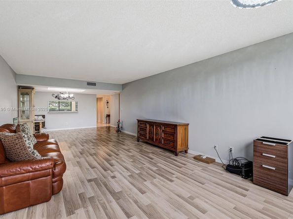 6698 N 10th Ave N 218, Lake Worth FL 33467