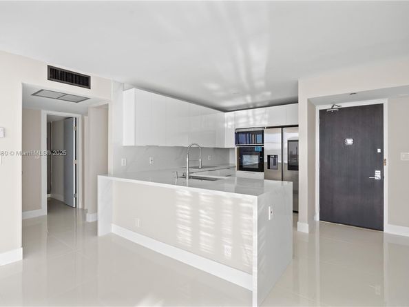 20335 W Country Club Dr 1509, Aventura FL 33180