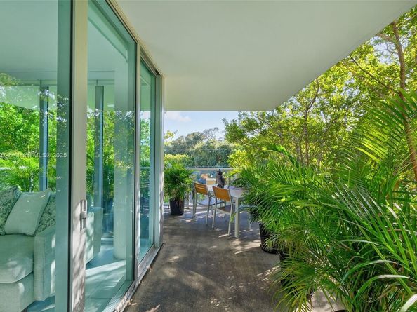 720 NE 62nd St 311, Miami FL 33138