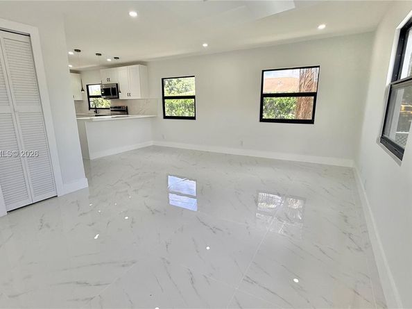 4750 NW 21st Ave, Miami FL 33142