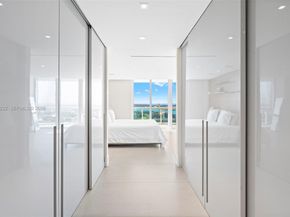 1000 S Pointe Dr 2802, Miami Beach FL 33139