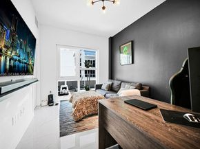 455 NE 39th St 205, Miami FL 33137