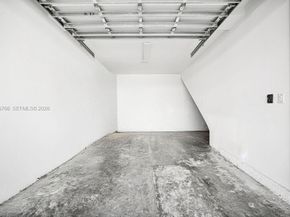 455 NE 39th St 205, Miami FL 33137