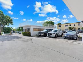 130 S Shore Dr 2F, Miami Beach FL 33141