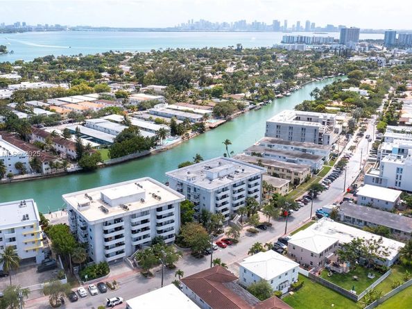 130 S Shore Dr 2F, Miami Beach FL 33141