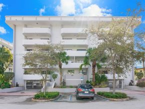130 S Shore Dr 2F, Miami Beach FL 33141