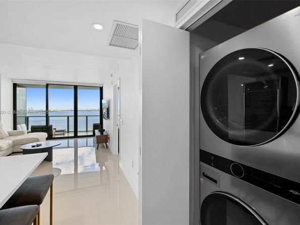 460 NE 28th St 1404, Miami FL 33137